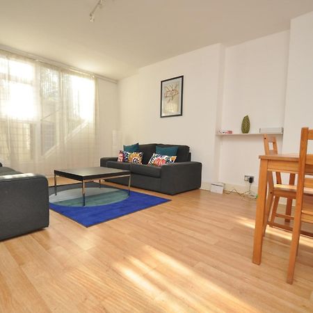Large Garden Flat In The Heart Of Islington Apartment London Bagian luar foto