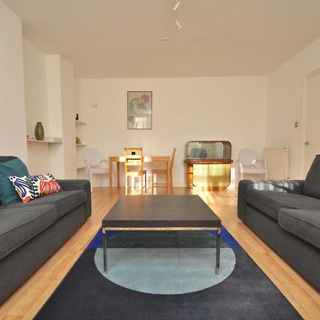 Large Garden Flat In The Heart Of Islington Apartment London Bagian luar foto